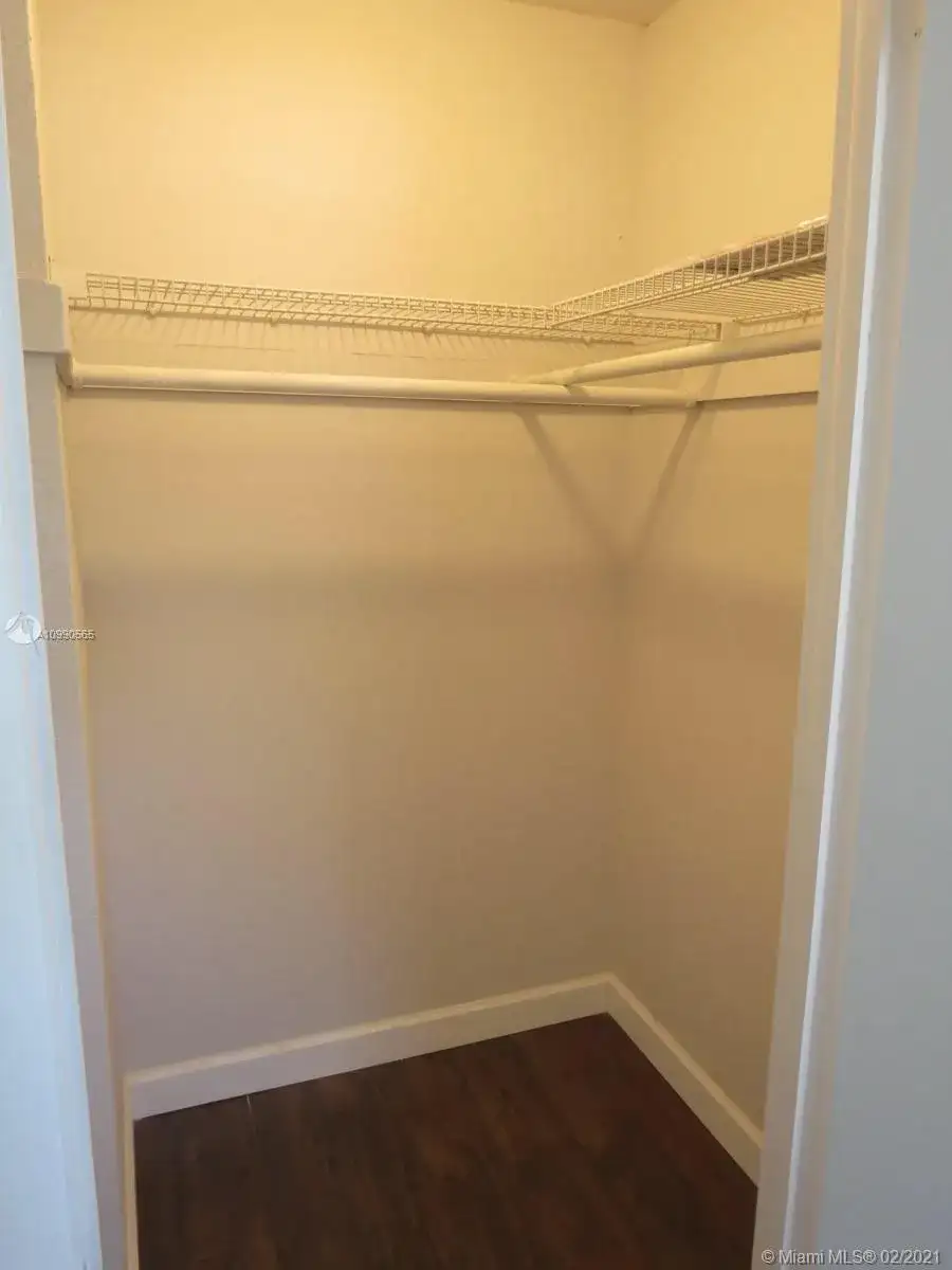 8285 Sunrise Lakes Blvd # 112, Sunrise FL 33322 photo 4