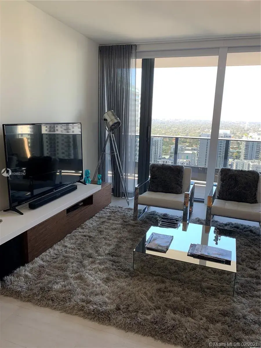 1000 Brickell Plz # 3404, Miami FL 33131