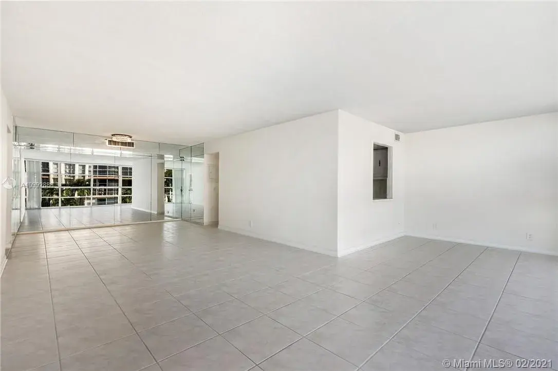 701 Three Islands Blvd # 310, Hallandale Beach FL 33009