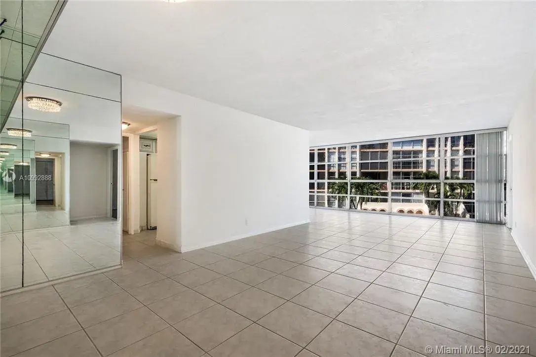 701 Three Islands Blvd # 310, Hallandale Beach FL 33009