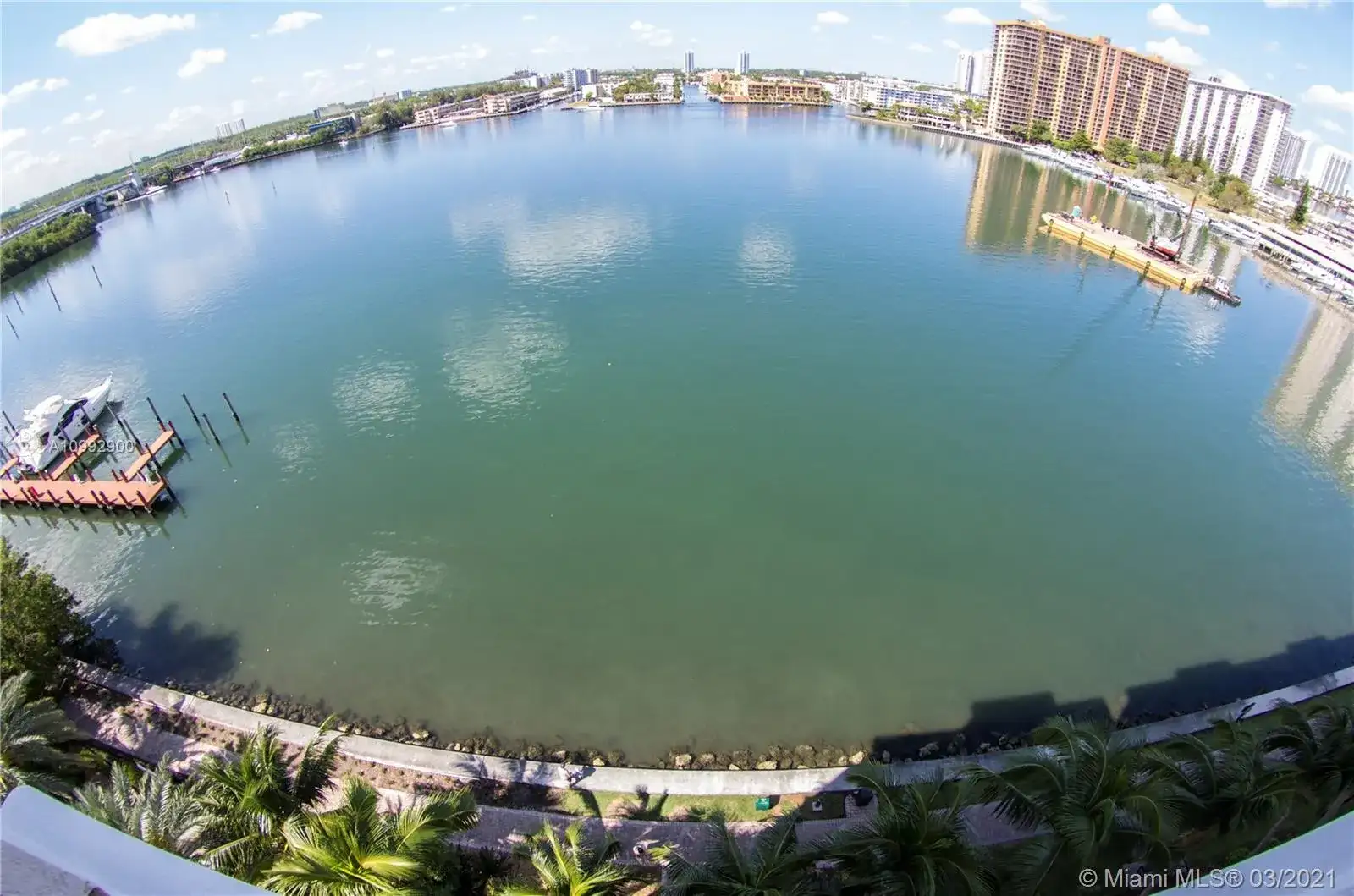 17100 N Bay Rd # 1904, Sunny Isles Beach FL 33160 photo 2