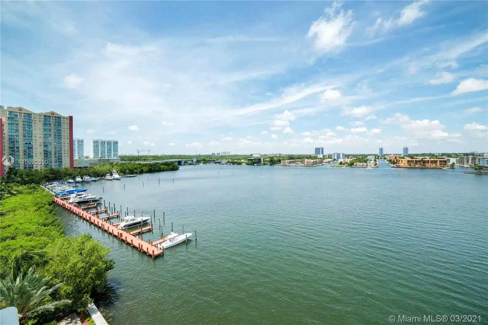 17100 N Bay Rd # 1904, Sunny Isles Beach FL 33160 photo 3