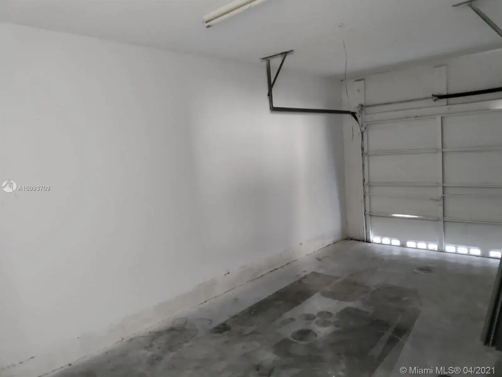 833 SW 6th St, Florida City FL 33034 photo 4