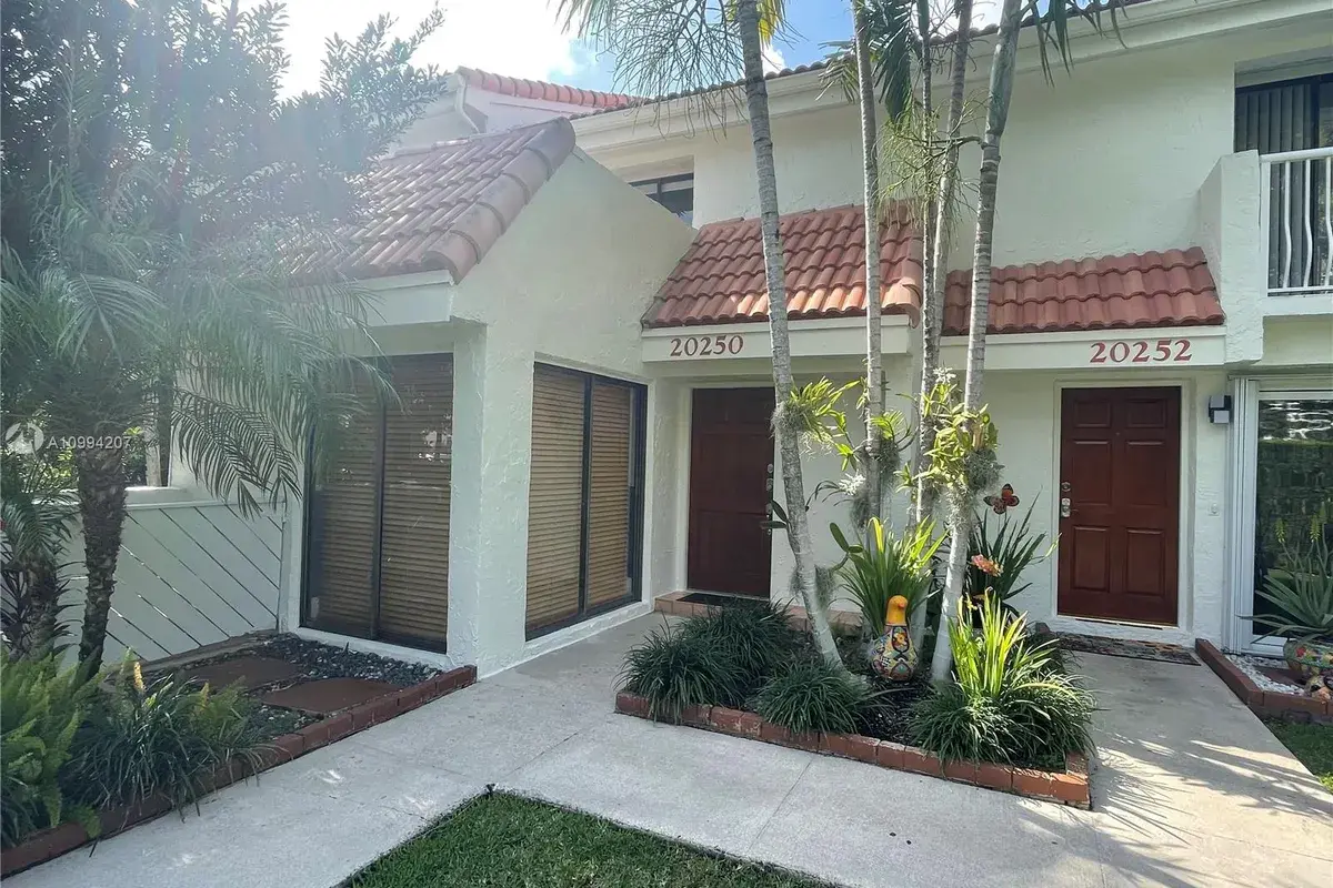 20250 NE 34th Ct # 44, Aventura FL 33180