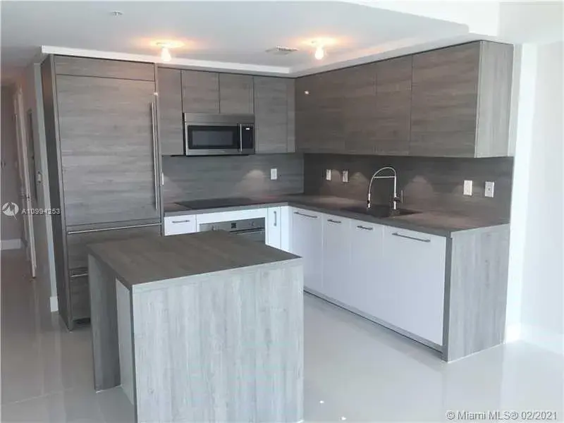 400 Sunny Isles Blvd # 606, Sunny Isles Beach FL 33160