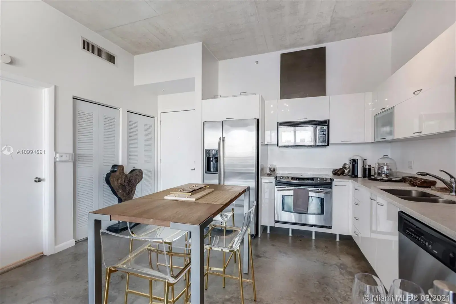133 NE 2nd Ave # 711, Miami FL 33132