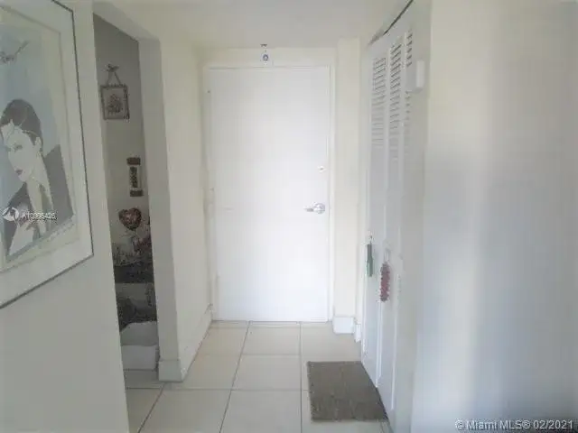 1455 N Treasure Dr # 3C, North Bay Village FL 33141 photo 4