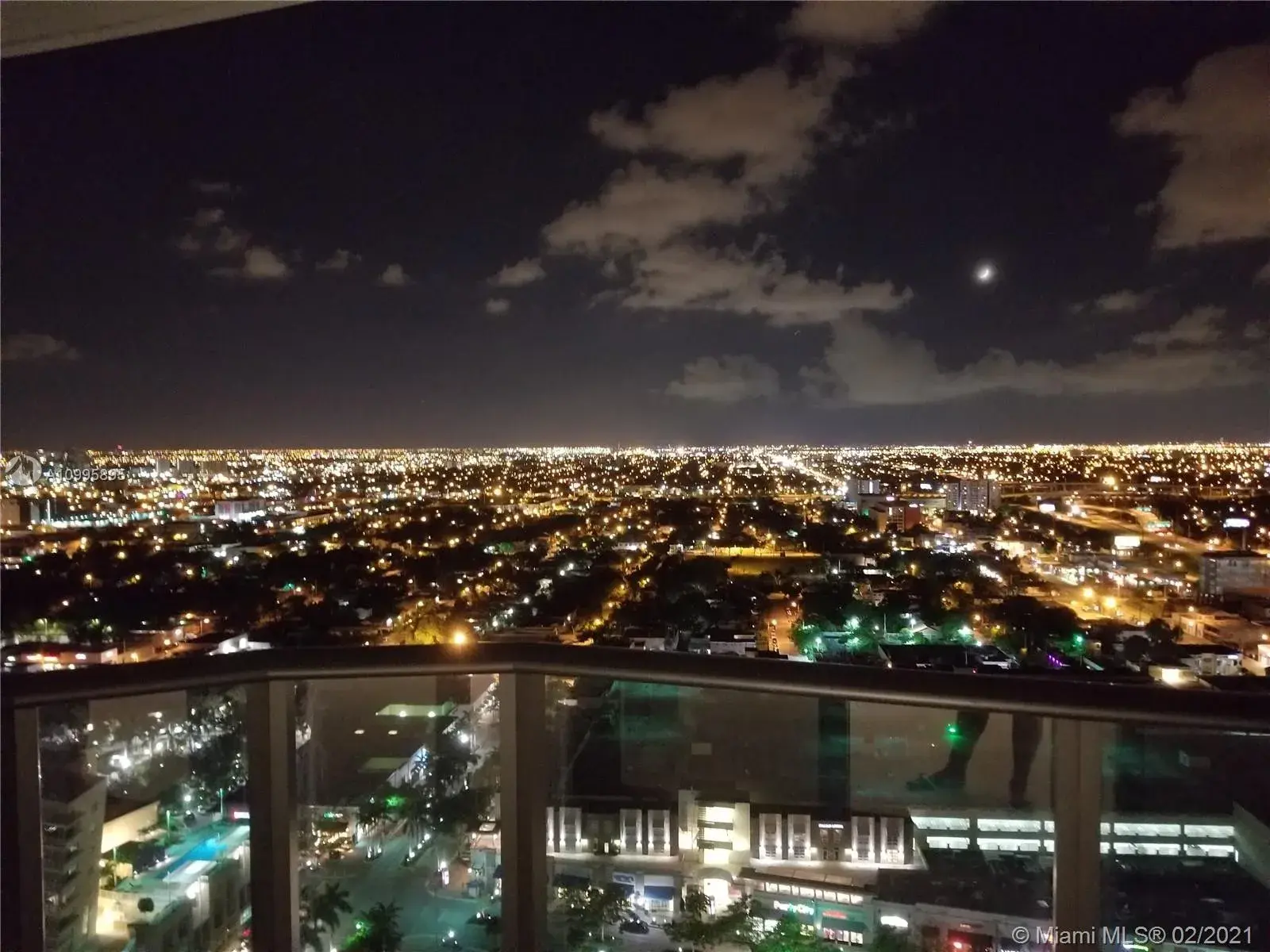 121 NE 34th St # 2810, Miami FL 33137