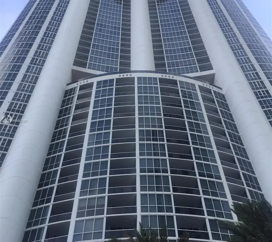 18201 Collins Ave # 5301, Sunny Isles Beach FL 33160