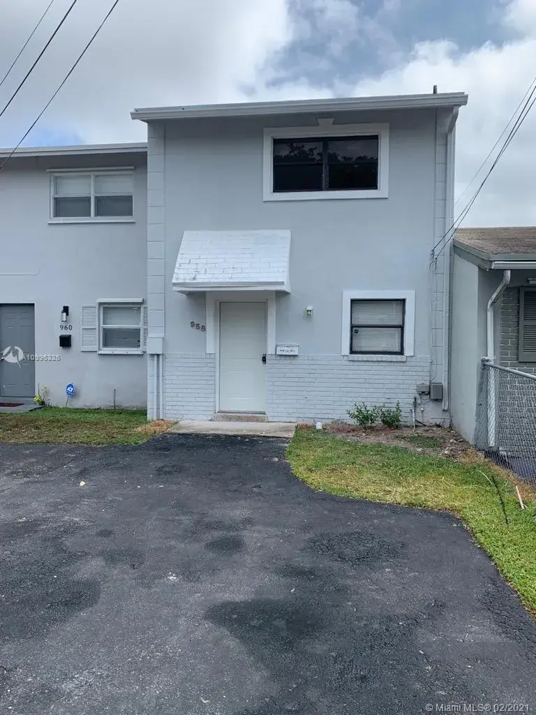 958 NW 24th Ave, Fort Lauderdale FL 33311