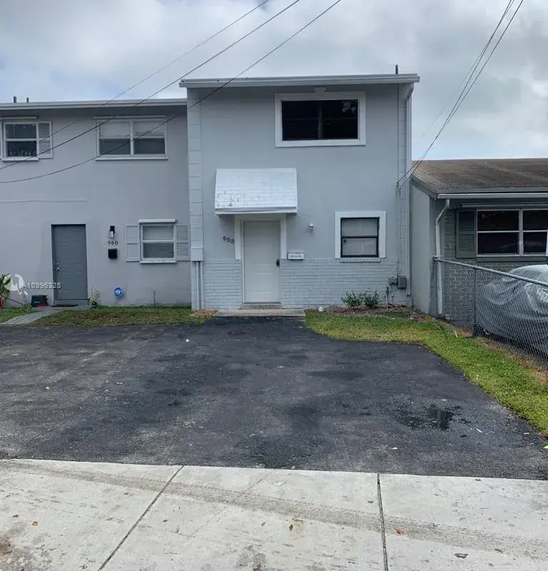 958 NW 24th Ave, Fort Lauderdale FL 33311