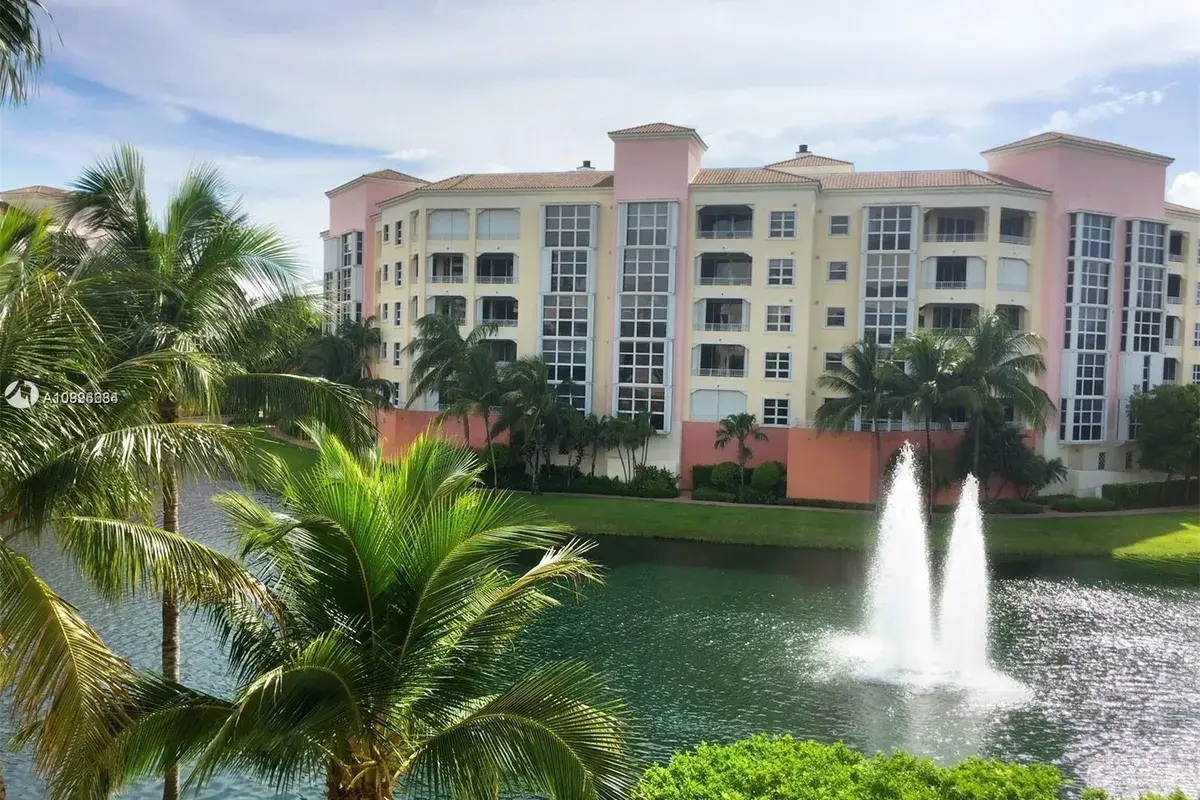 705 Crandon Blvd # 306, Key Biscayne FL 33149