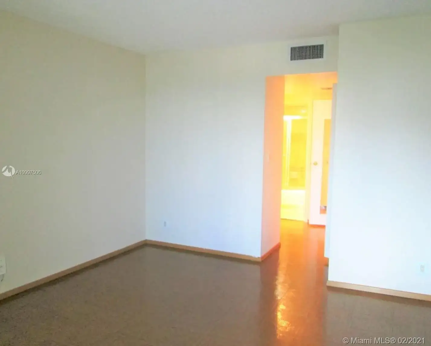100 Bayview Dr # 530, Sunny Isles Beach FL 33160 photo 5