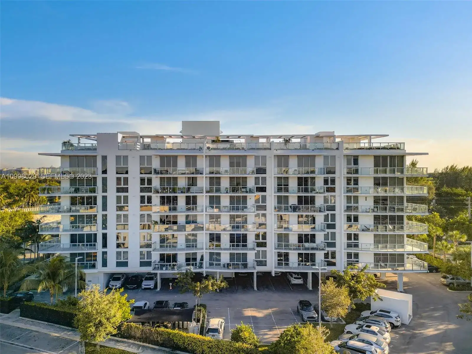 13800 Highland Dr # 504, North Miami Beach FL 33181 photo 3