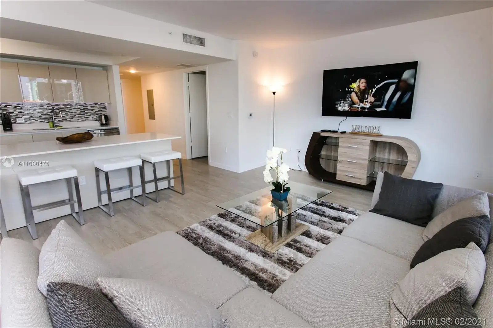 2600 E Hallandale Beach Blvd, Hallandale Beach FL 33009 photo 2