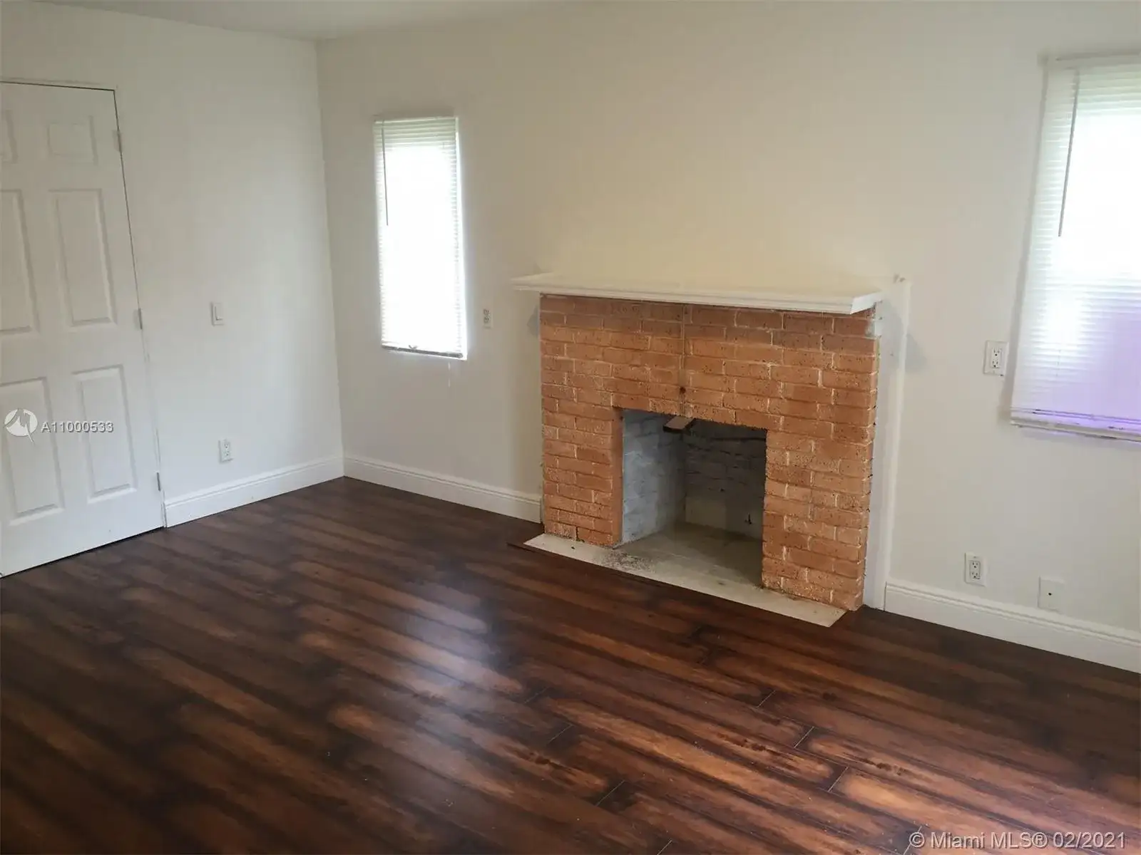 4896 SW 28th Ter, Dania Beach FL 33312 photo 4