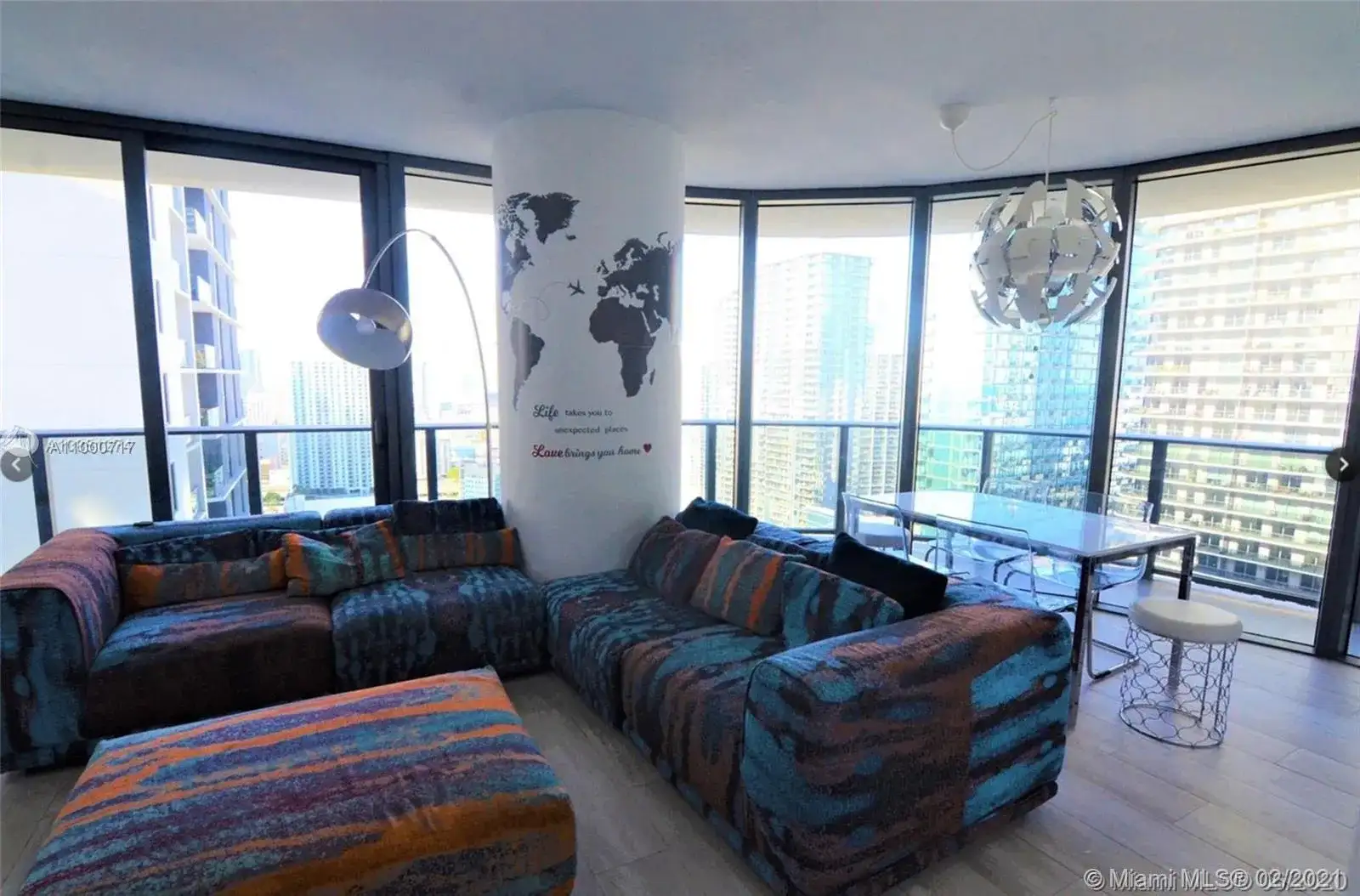55 SW 9th St # 3501, Miami FL 33130 photo 5