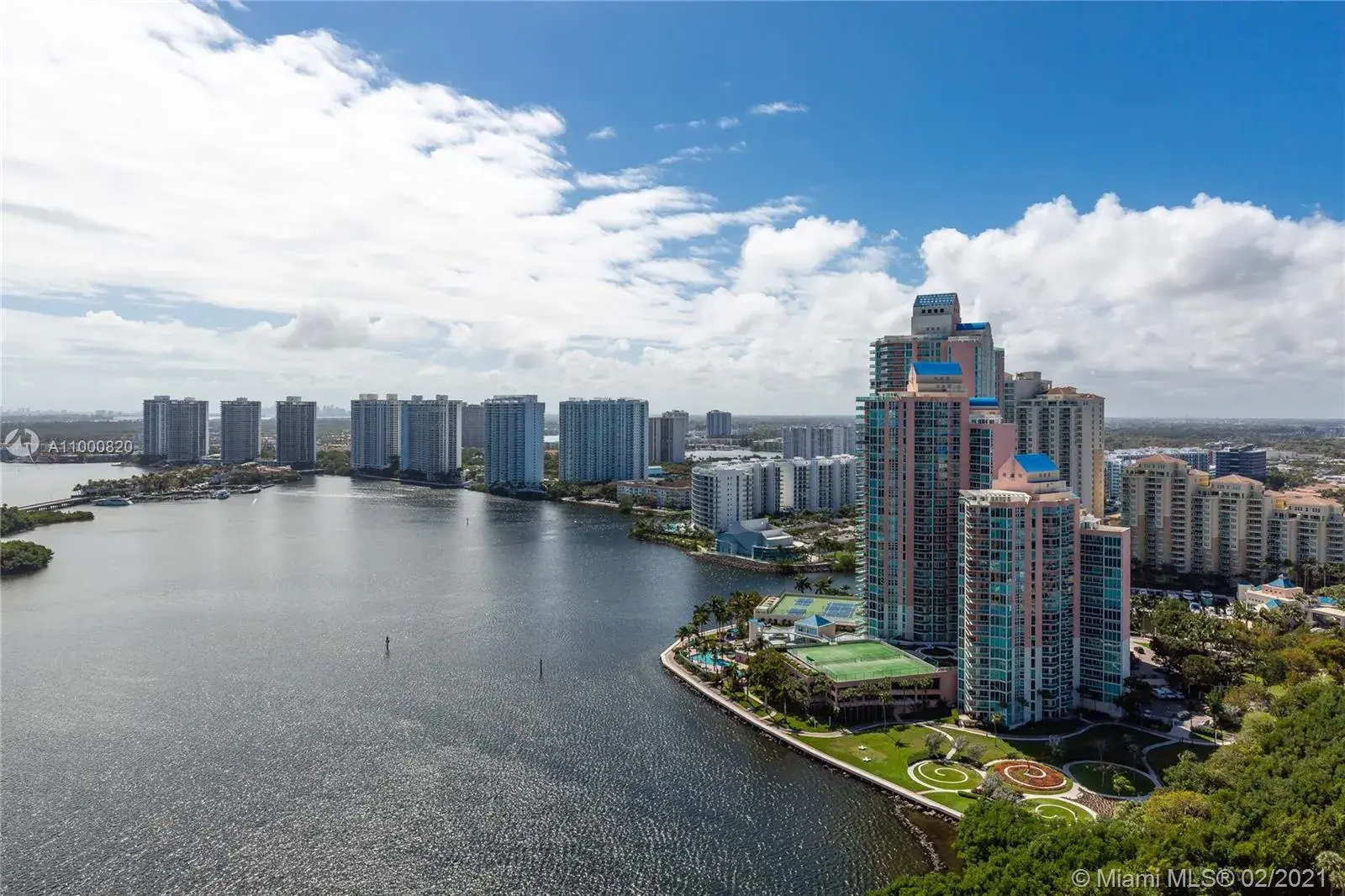 3530 Mystic Pointe Dr # 3204, Aventura FL 33180