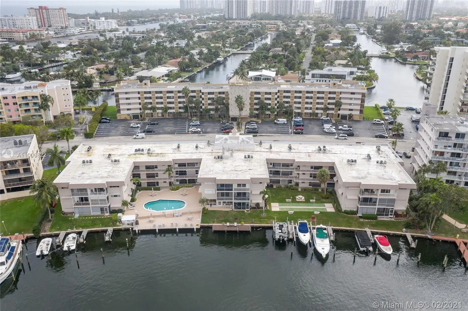 300 Golden Isles Dr # 109, Hallandale Beach FL 33009