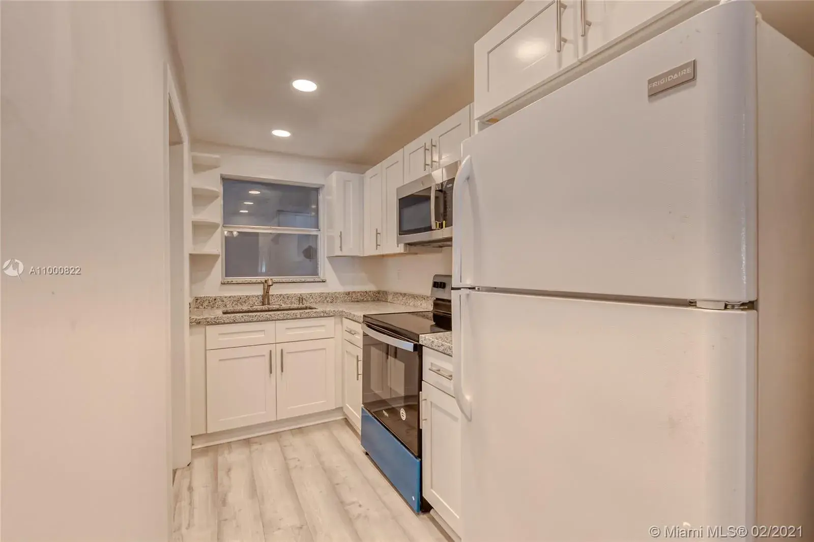 300 Golden Isles Dr # 109, Hallandale Beach FL 33009