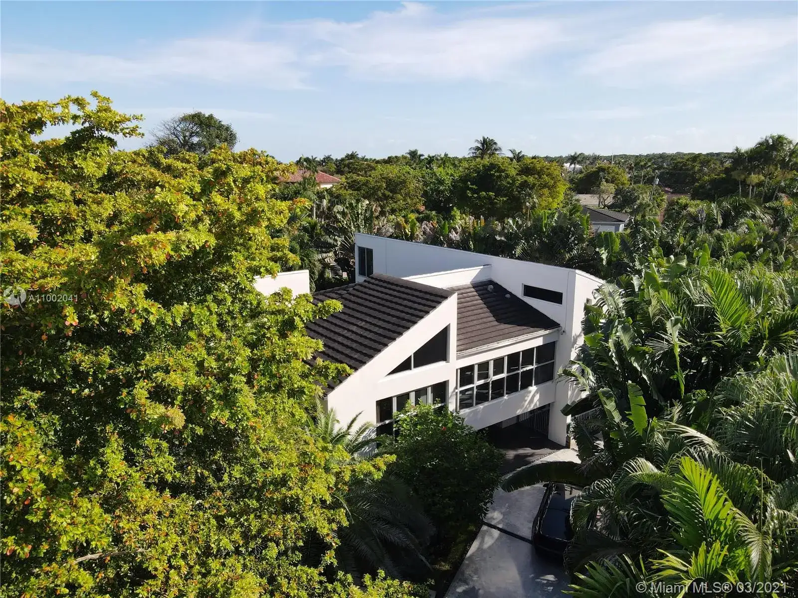 144 N Prospect Dr, Coral Gables FL 33133 photo 4