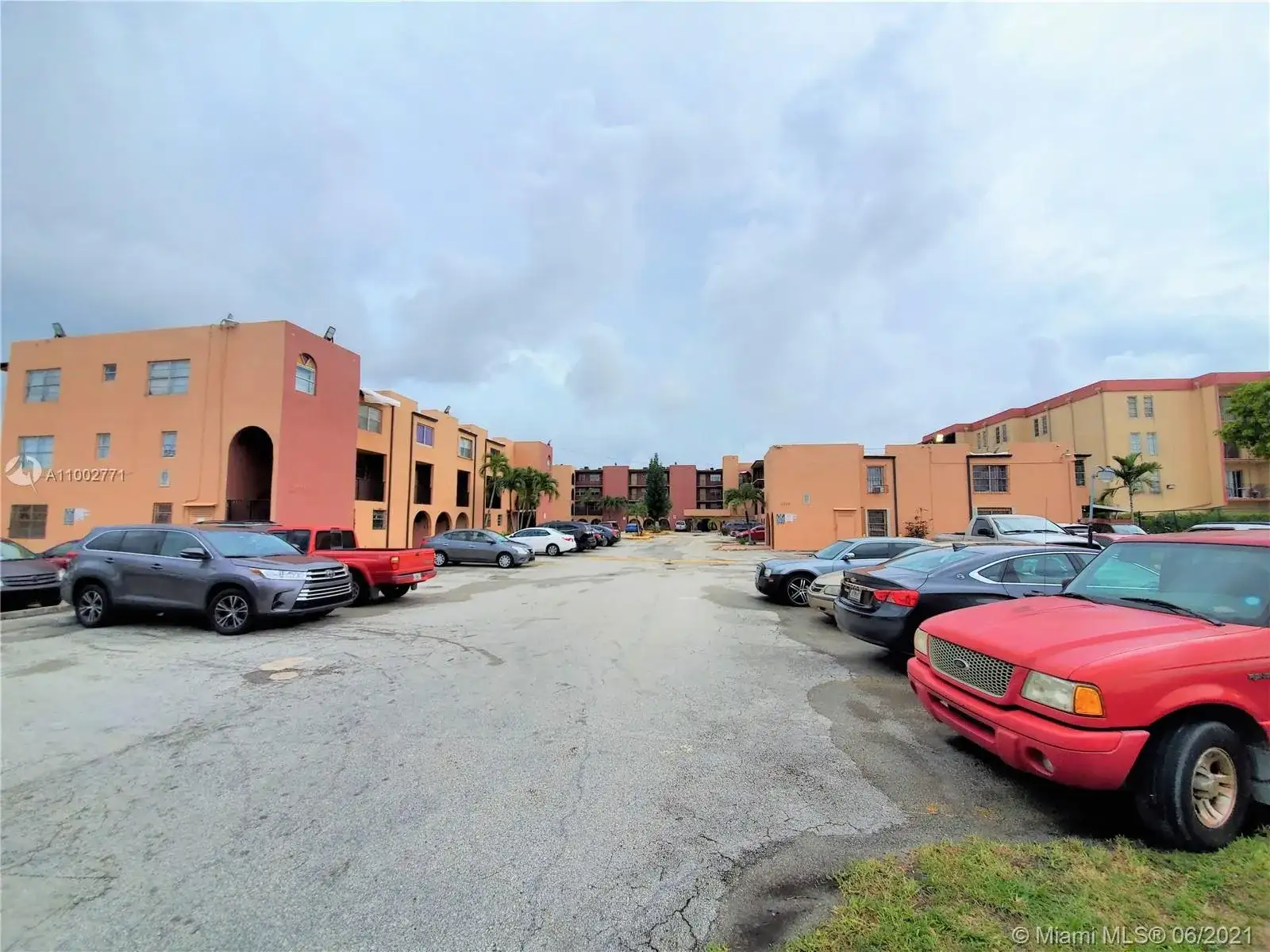 6600 W 2nd Ct # 15, Hialeah FL 33012 photo 2