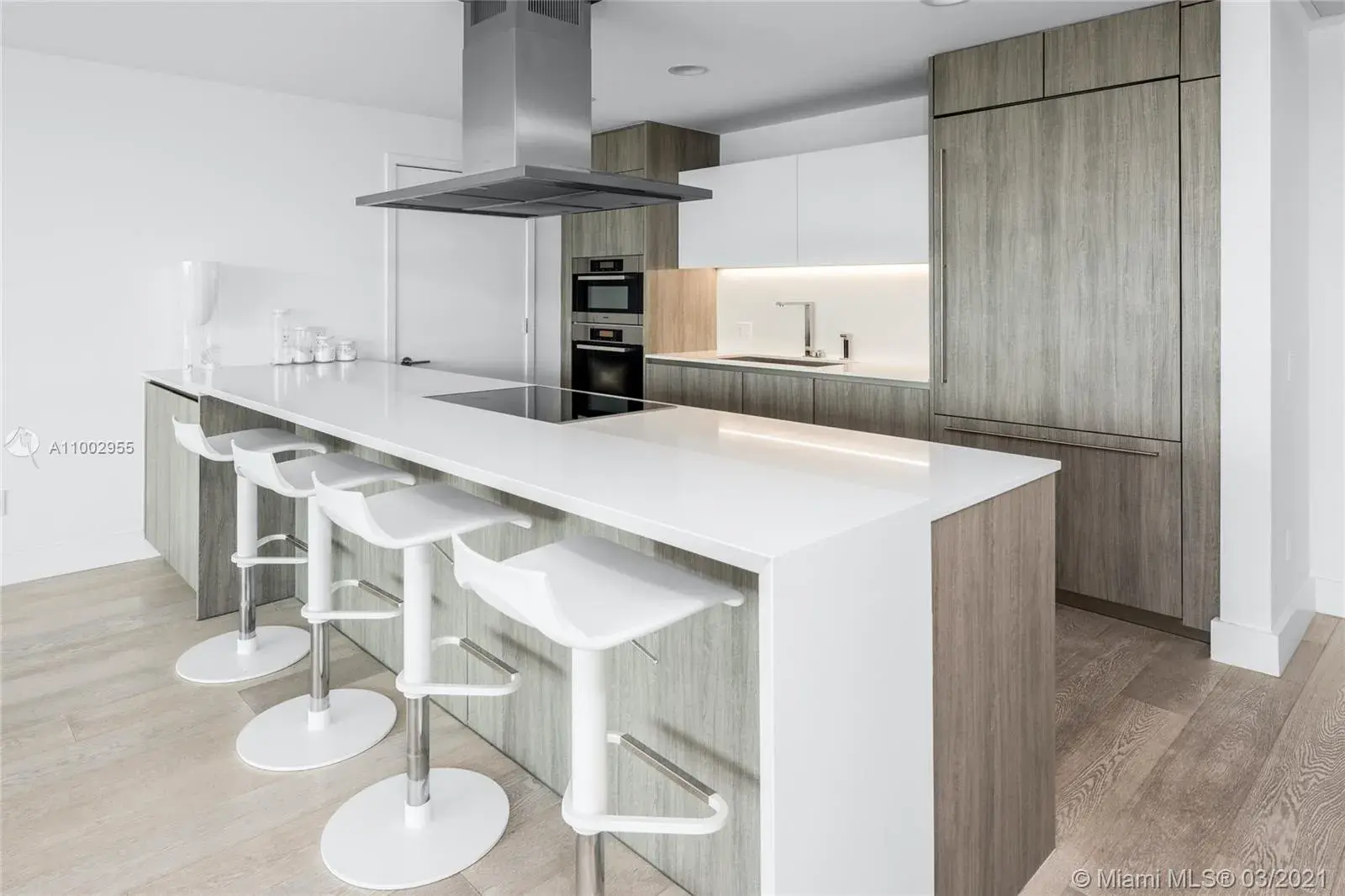 360 Ocean Dr # 305S, Key Biscayne FL 33149