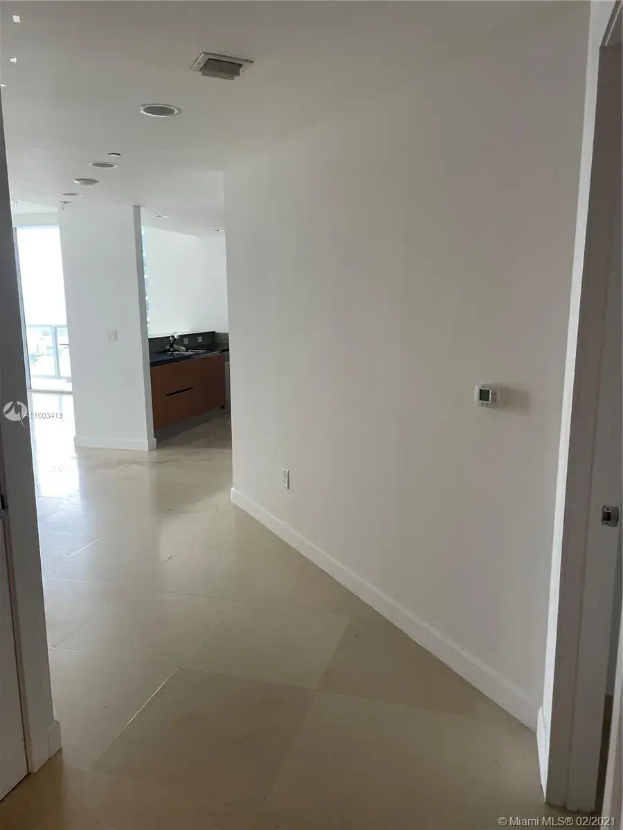 1050 Brickell Ave # 3214, Miami FL 33131