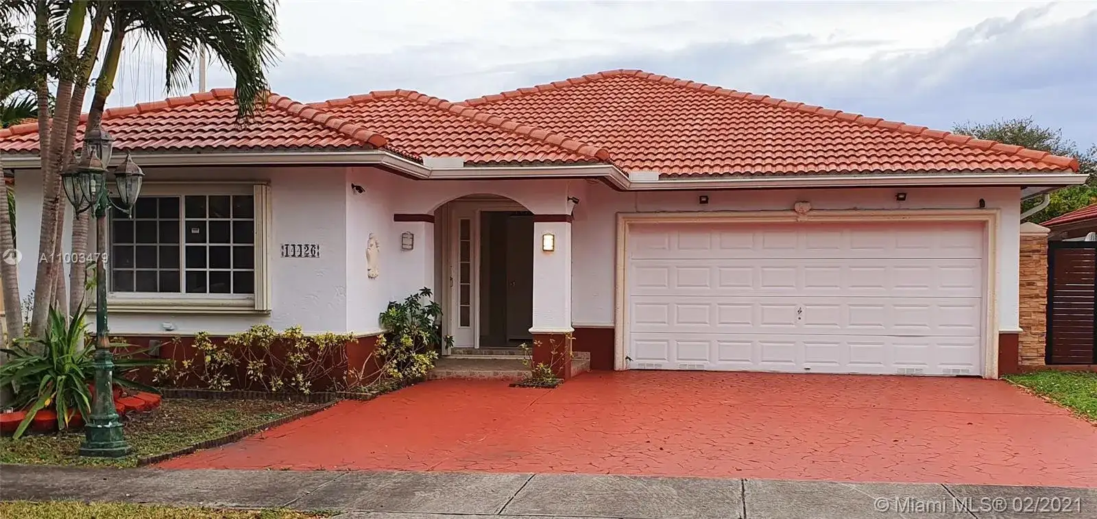 14426 NW 88th Ave, Miami Lakes FL 33018 photo 2