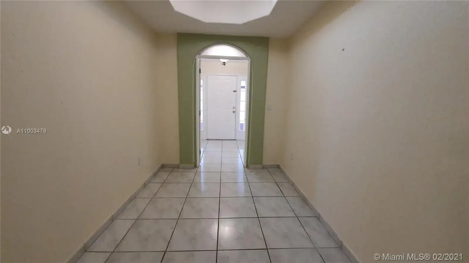 14426 NW 88th Ave, Miami Lakes FL 33018 photo 4
