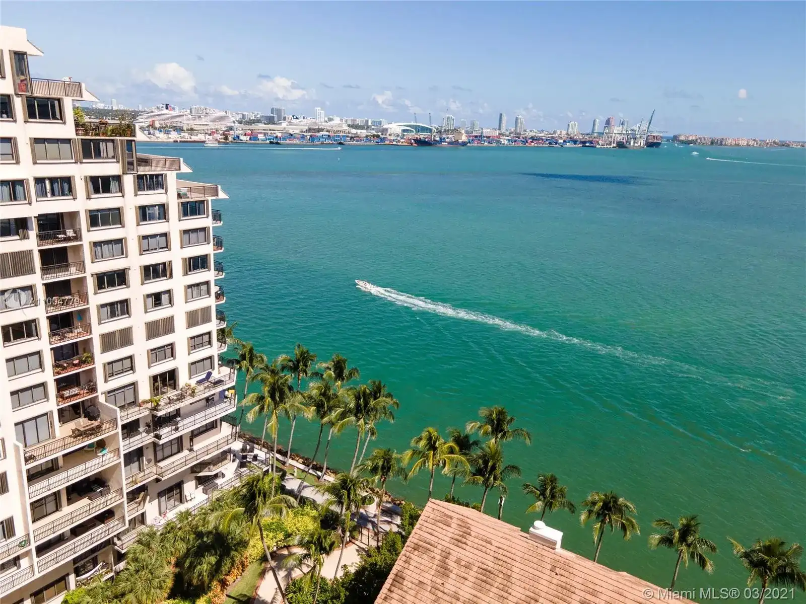 540 Brickell Key Dr # 1801, Miami FL 33131 photo 2