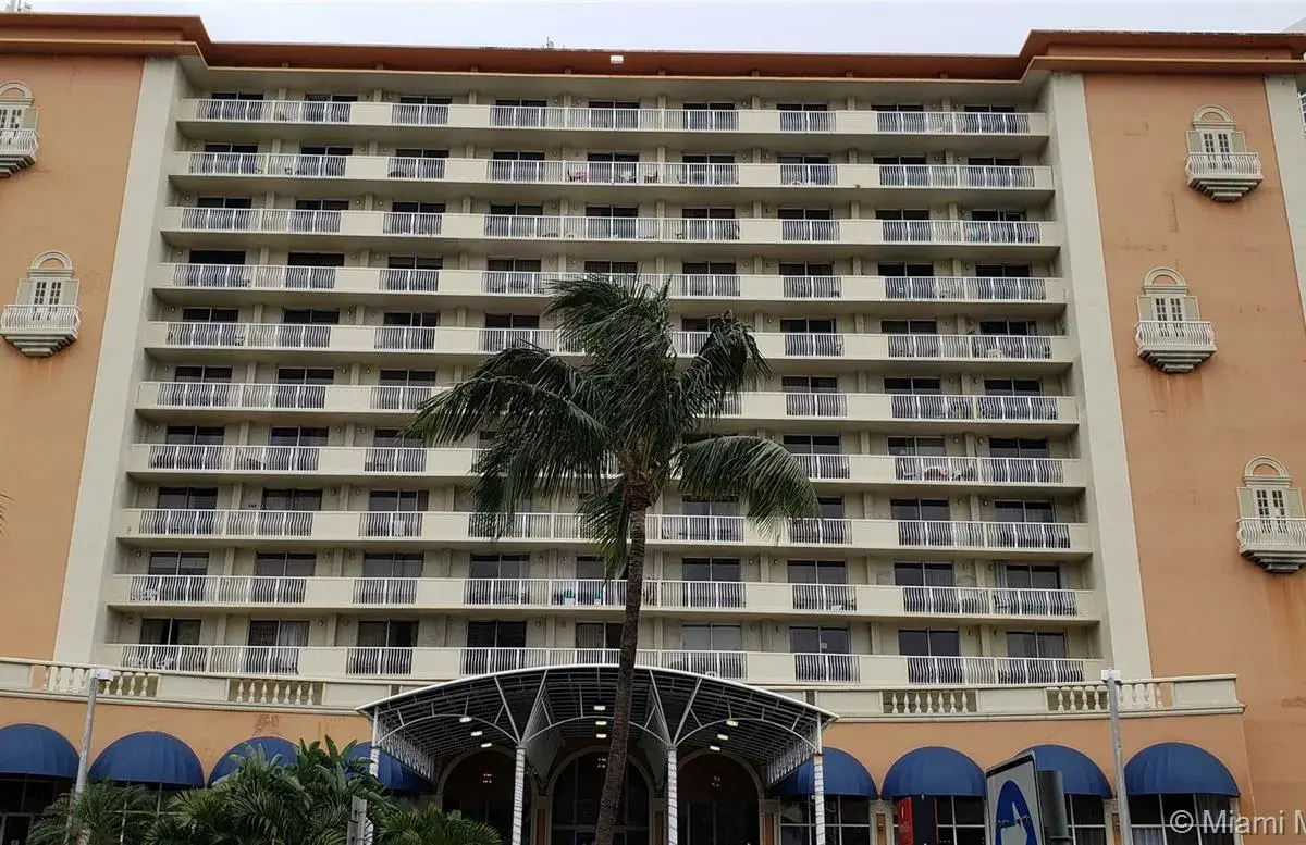 19201 Collins Ave # 801, Sunny Isles Beach FL 33160