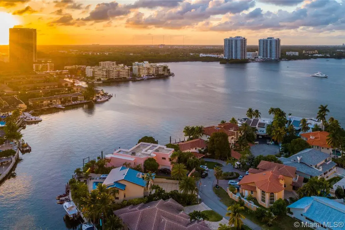16400 NE 29th Ave, North Miami Beach FL 33160