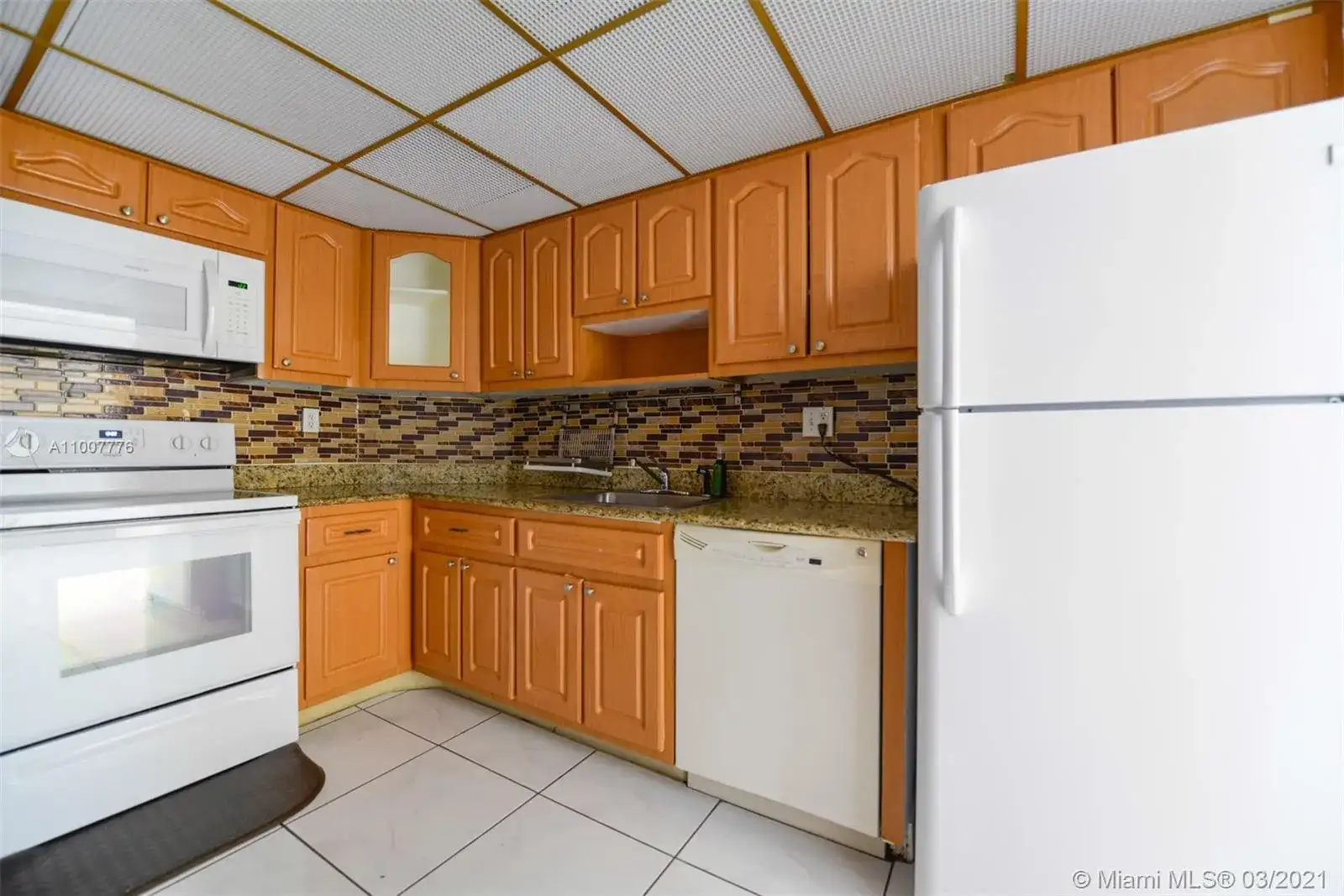 500 Bayview Dr # 2127, Sunny Isles Beach FL 33160 photo 4