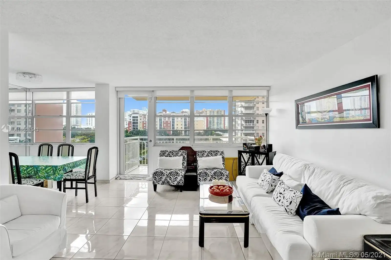251 174th St # 415, Sunny Isles Beach FL 33160 photo 3