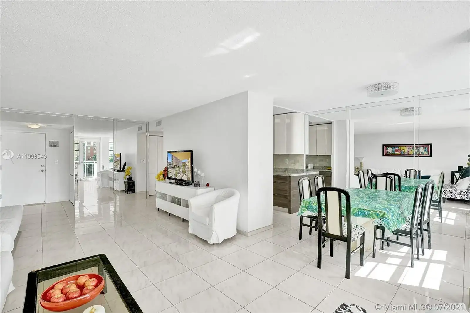 251 174th St # 415, Sunny Isles Beach FL 33160 photo 5