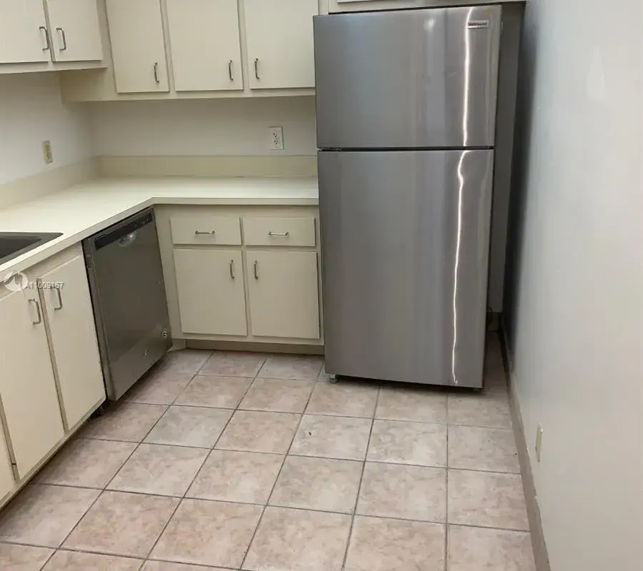 4222 Inverrary Blvd # 4813, Lauderhill FL 33319