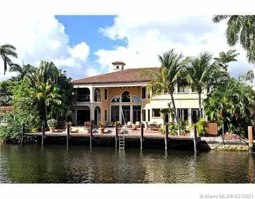 324 Coconut Isle Dr, Fort Lauderdale FL 33301
