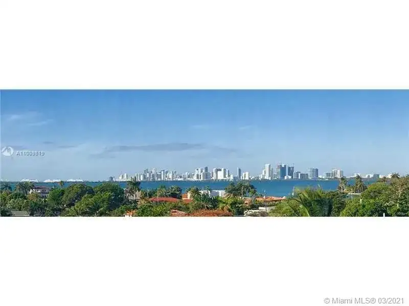 1455 N Treasure Dr # 5R, North Bay Village FL 33141 photo 2