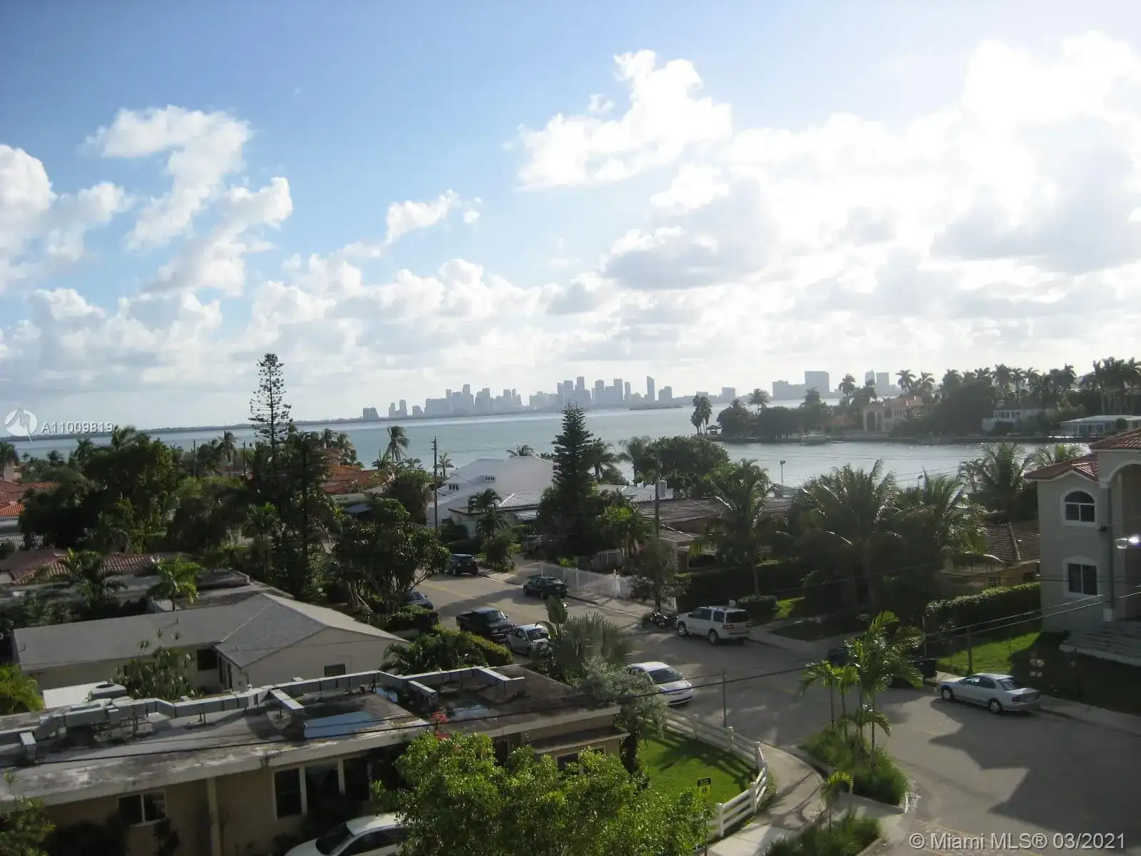 1455 N Treasure Dr # 5R, North Bay Village FL 33141 photo 5