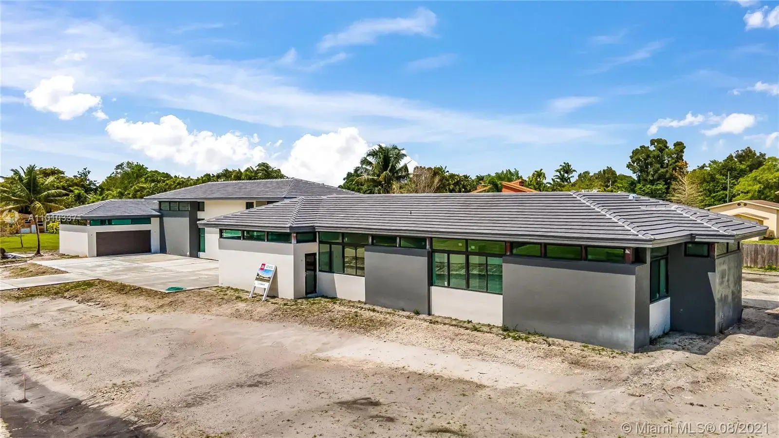 11911 NW 2nd St, Plantation FL 33325