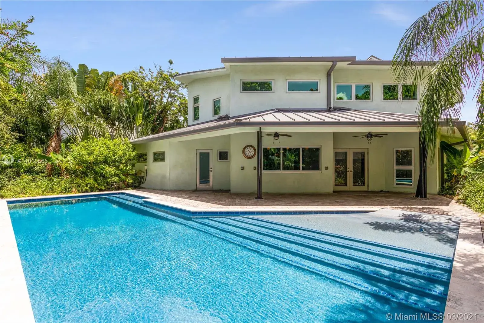 2551 Trapp Ave, Miami FL 33133