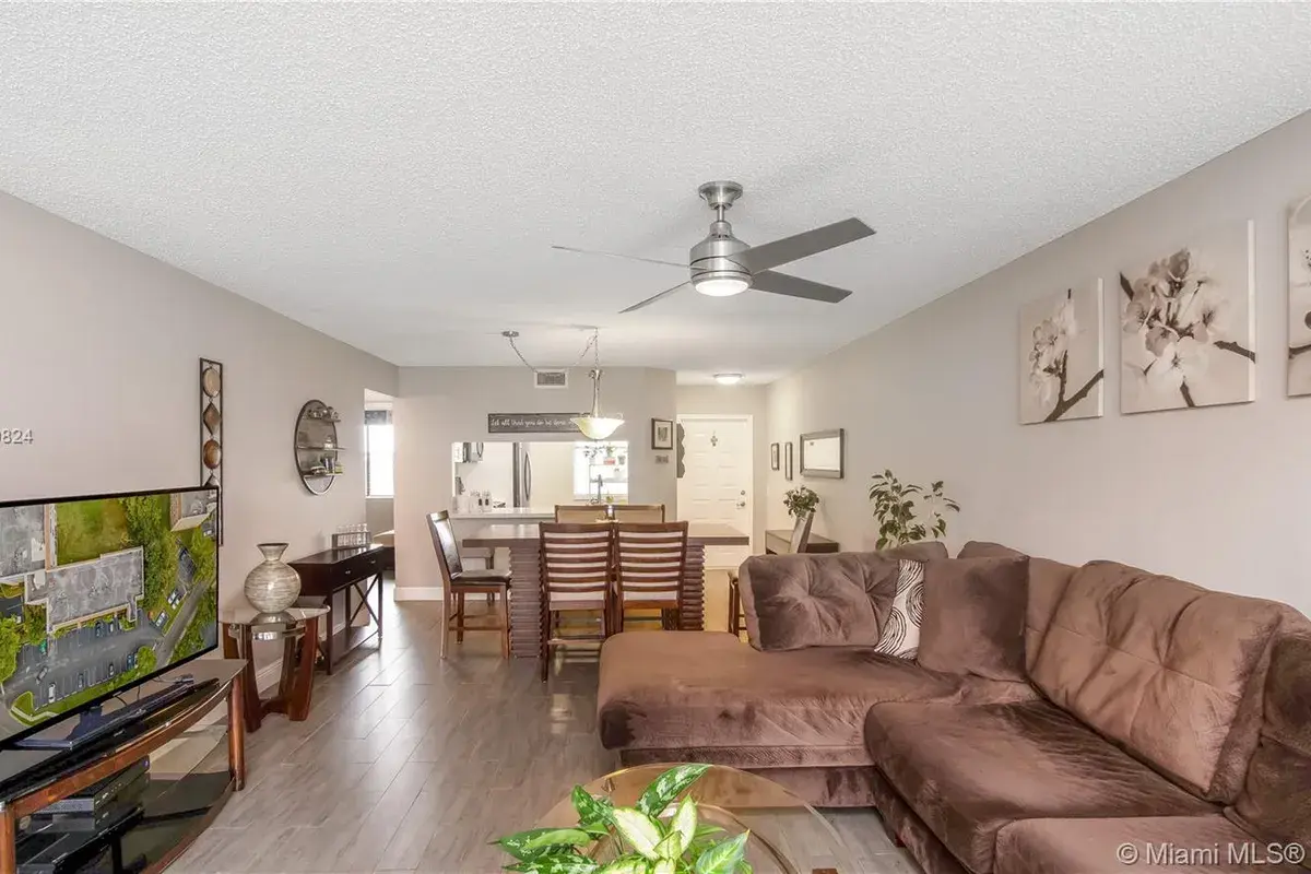 2524 NW 104th Ave # 409, Sunrise FL 33322