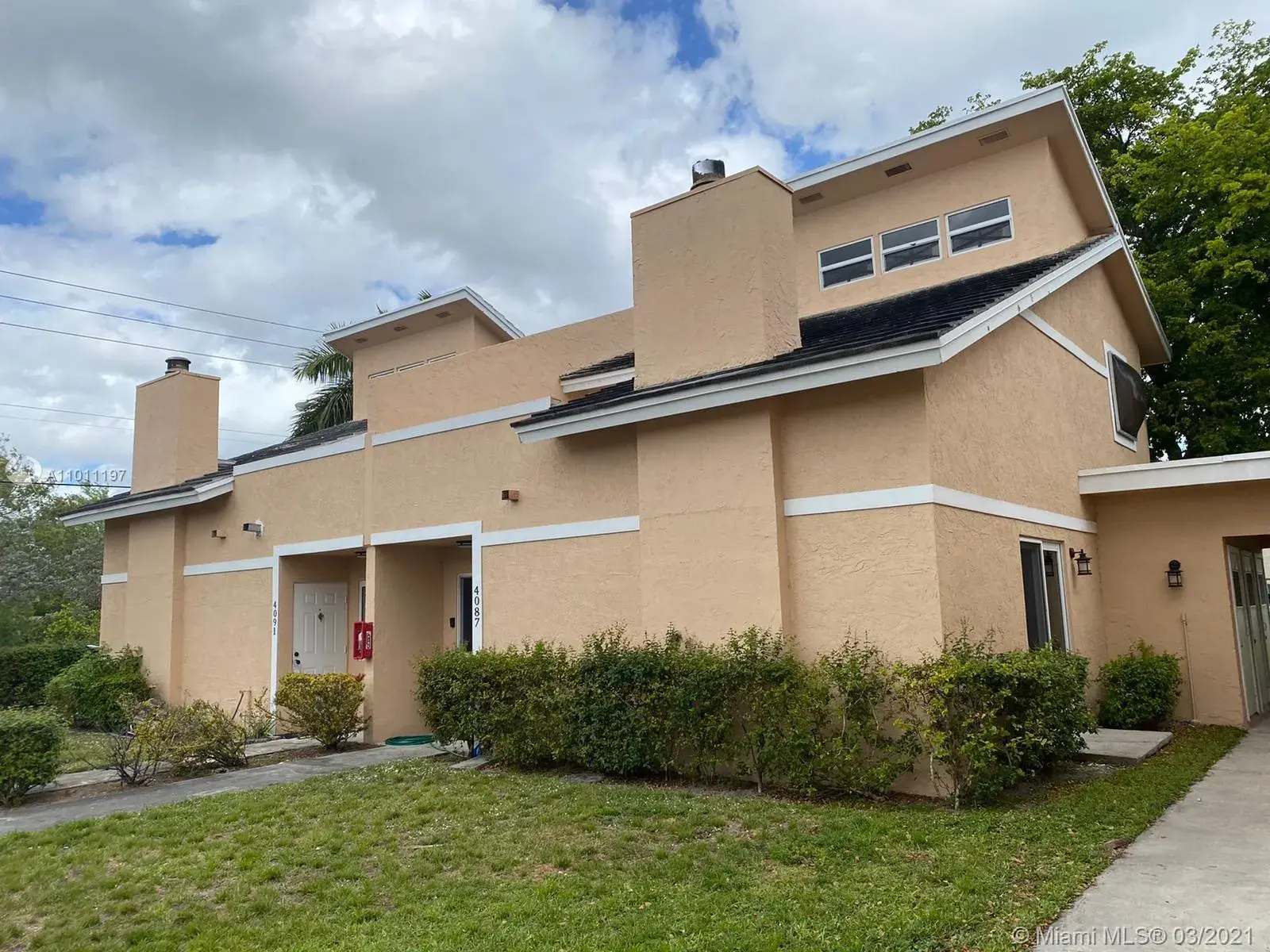 4015 Coral Springs Dr # 12, Coral Springs FL 33065