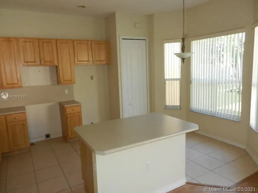 1929 NE 4th Ct, Homestead FL 33033 photo 5