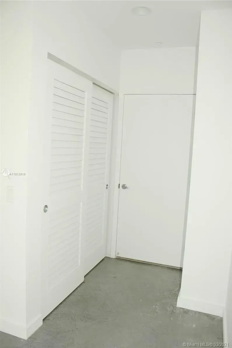 151 SE 1st St # 1601, Miami FL 33131