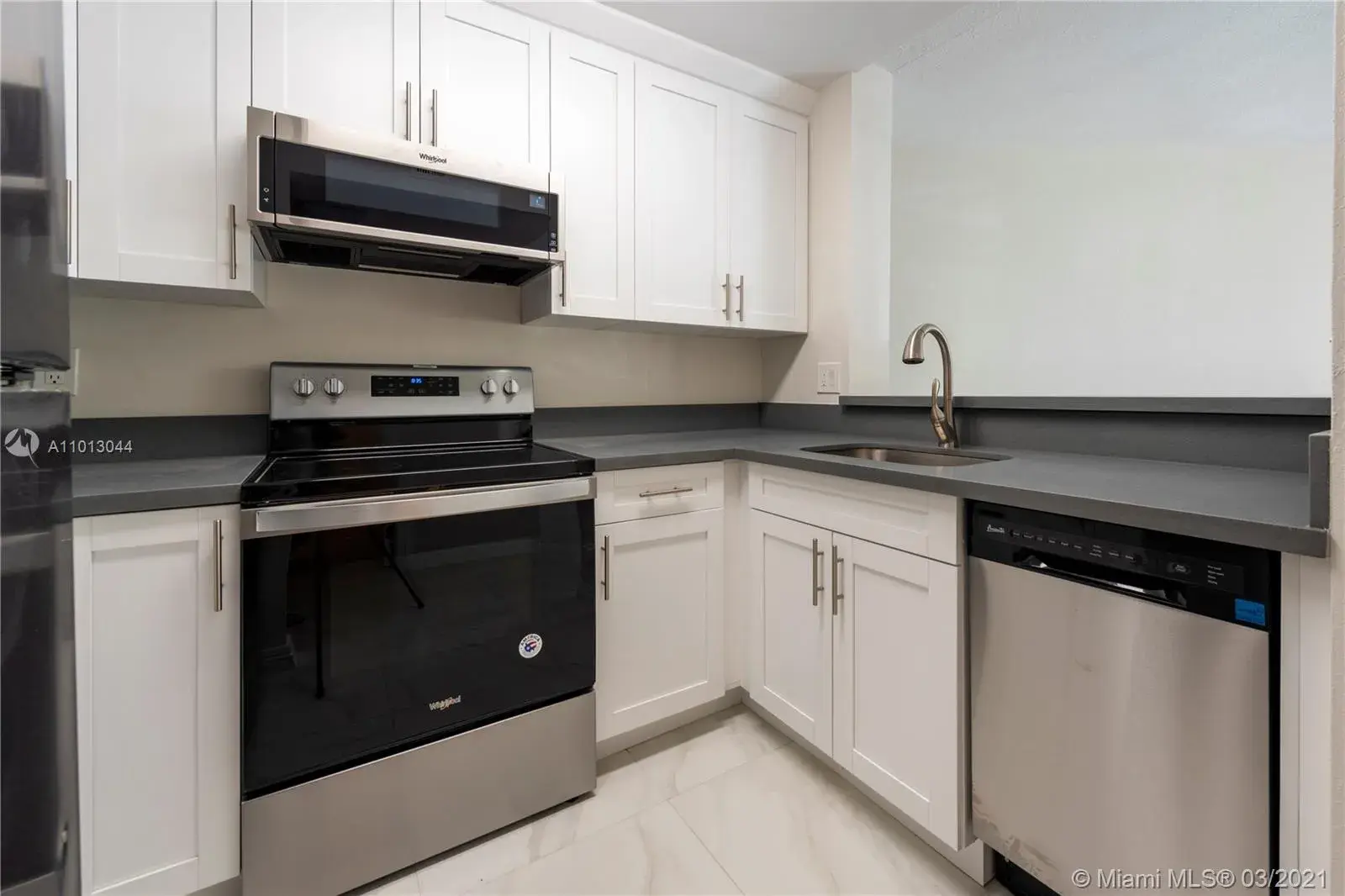 1301 River Reach Dr # 114, Fort Lauderdale FL 33315