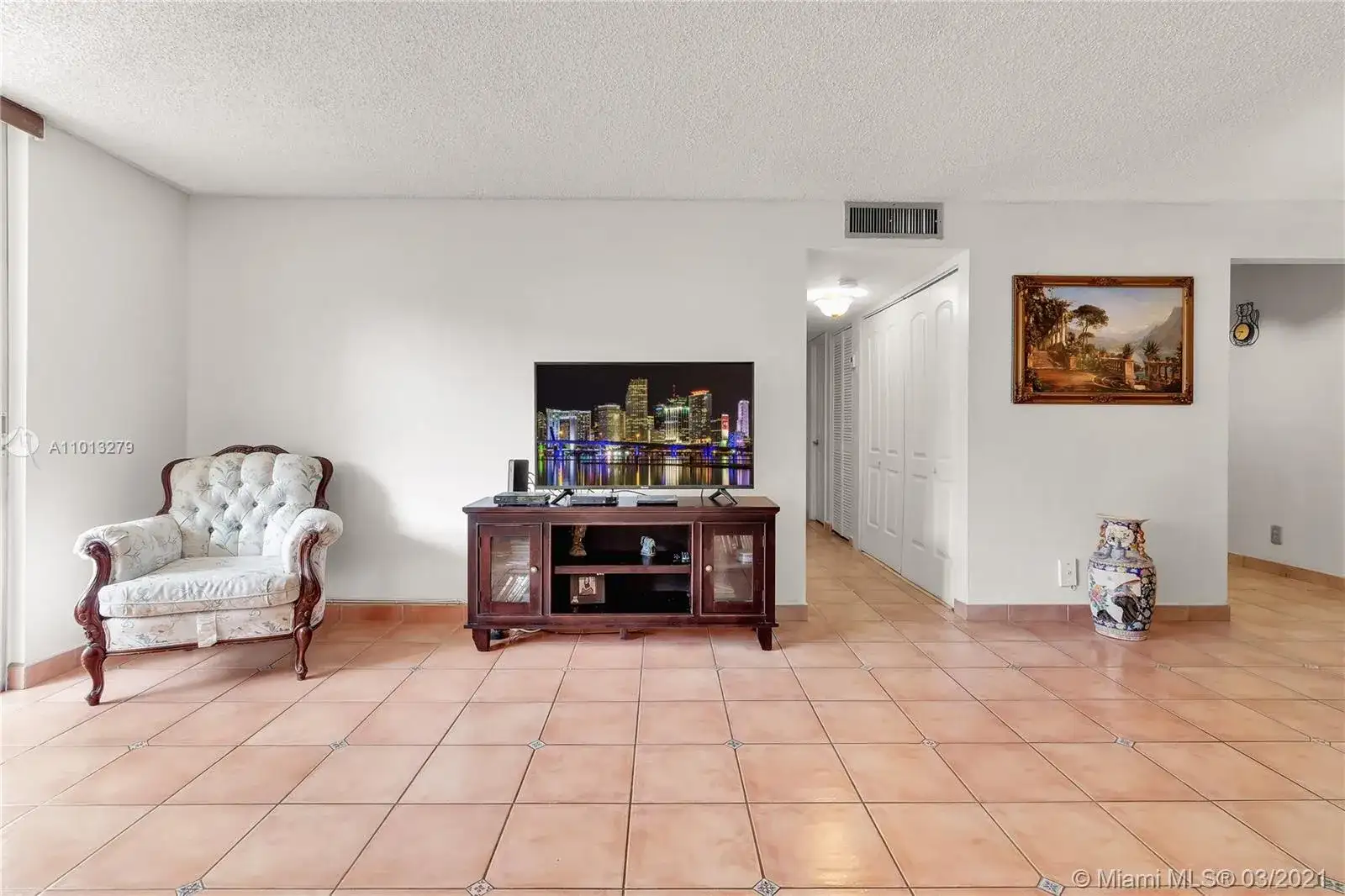 8511 NW 8th St # 309, Miami FL 33126 photo 5
