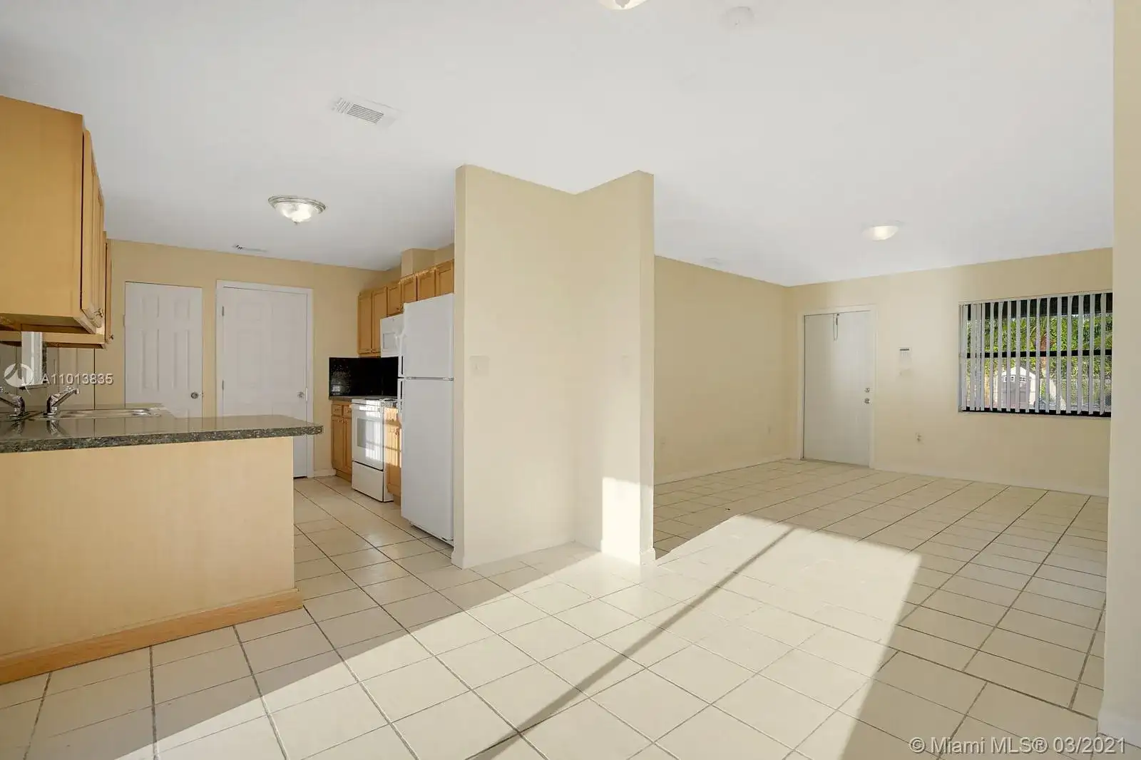 496 SW 9th Ave, Florida City FL 33034 photo 4