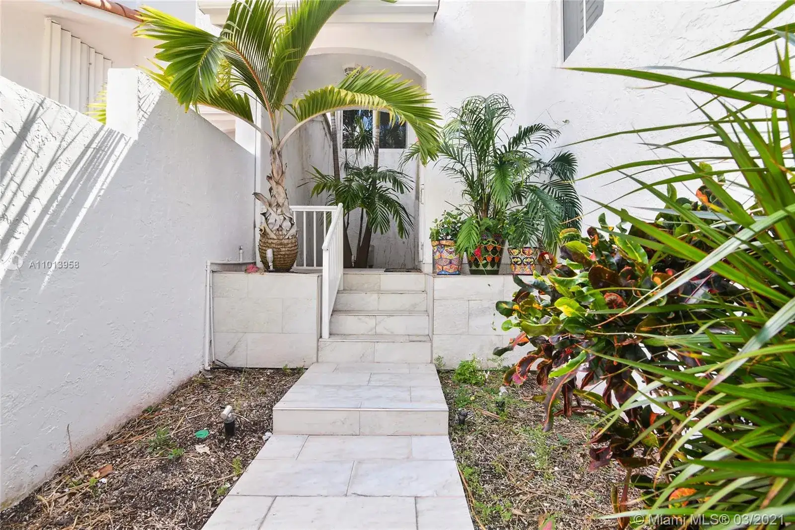 20941 NE 37th Ct, Aventura FL 33180 photo 3